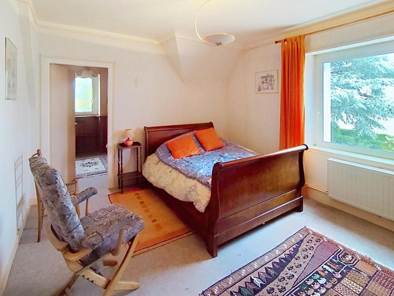 Maison - 196 m² - 7 pièces