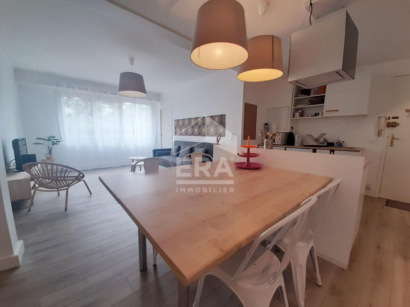 Appartement - 85 m² - 5 pièces