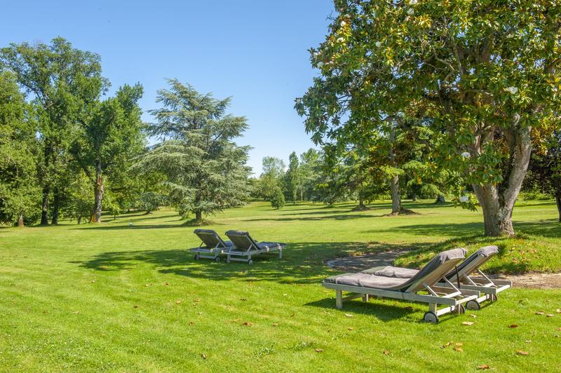 Maison - 655 m² - 20 pièces