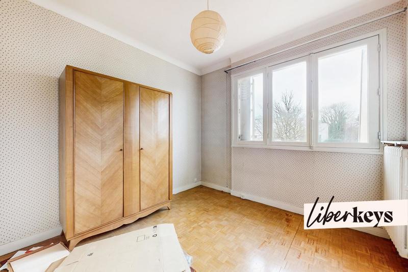 Maison - 12 m² - 6 pièces