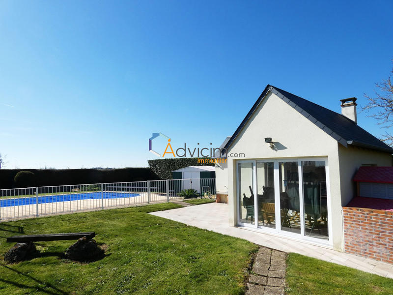 Maison - 226 m² - 7 pièces