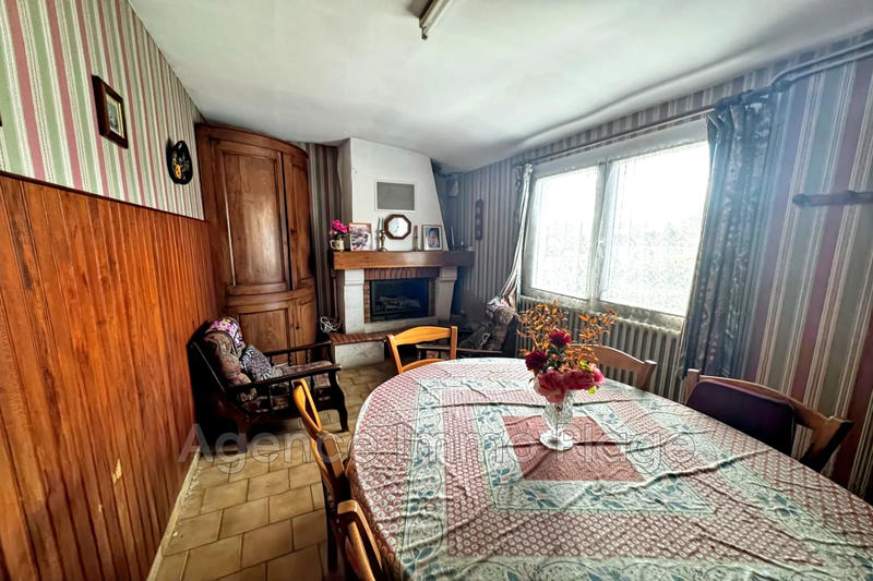 Maison - 138 m² - 8 pièces