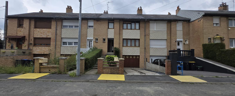 Maison - 80 m² - 4 pièces