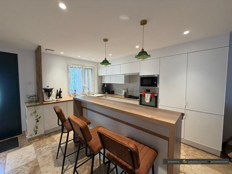 Maison - 92 m² - 4 pièces