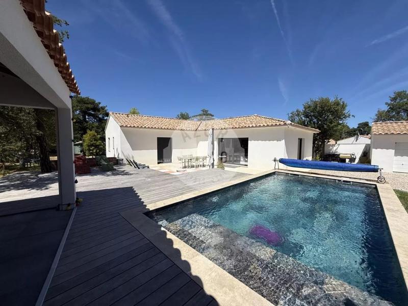 Maison - 150 m² - 5 pièces