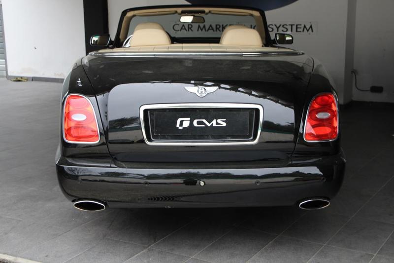 Bentley Azure 6.8