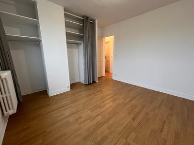 Appartement - 64 m² - 4 pièces