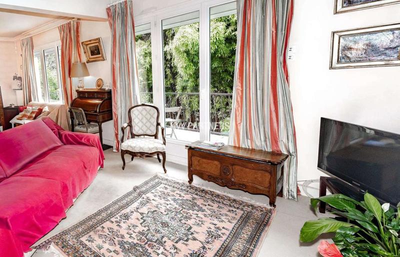 Maison - 142 m² - 9 pièces