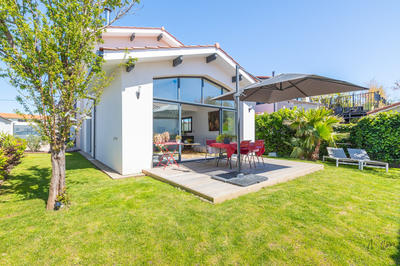 Maison contemporaine - 114 m² - 5 pièces