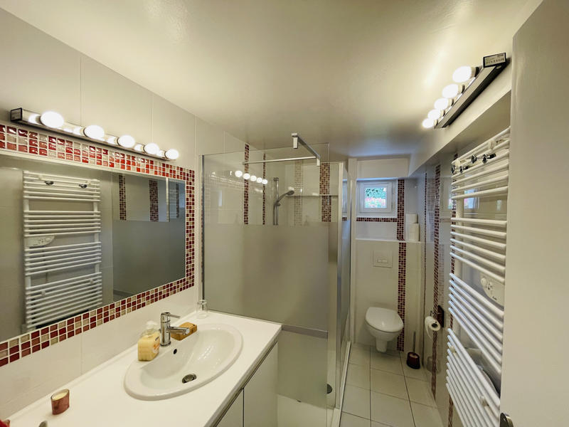 Maison - 204 m² - 7 pièces