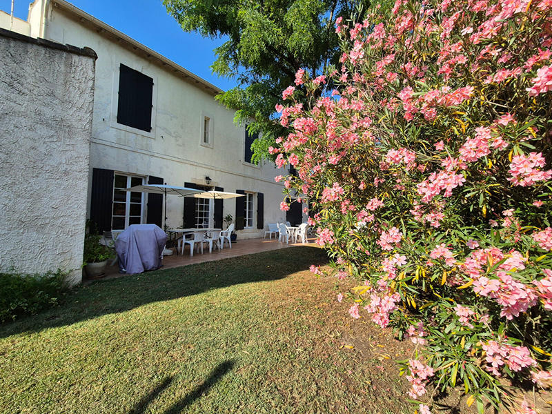 Maison - 180 m² - 5 pièces