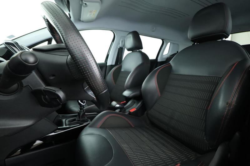 Peugeot 2008 1.6 Blue-HDi Gt Line 120 ch