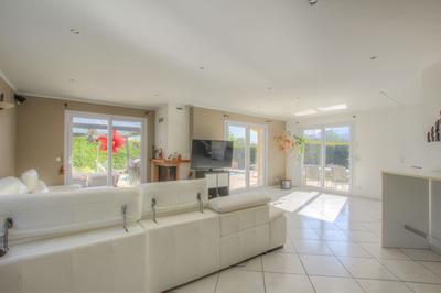 Maison - 160 m² - 5 pièces