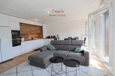 Appartement - 104 m² - 5 pièces