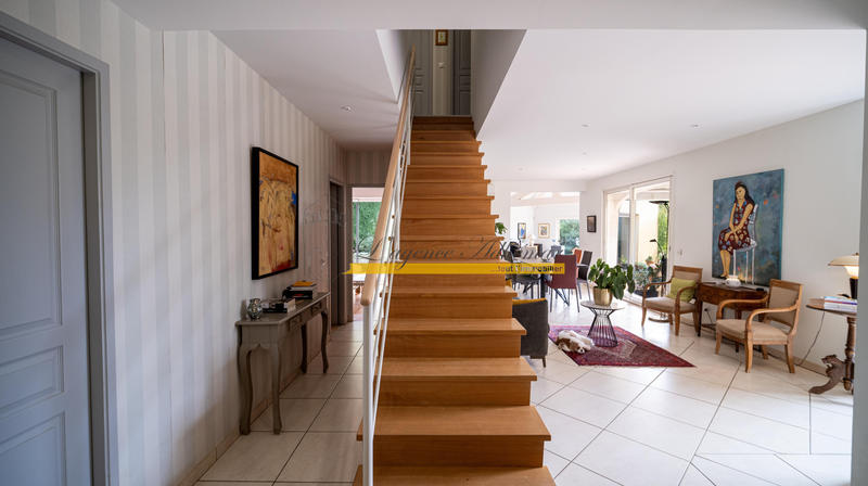 Maison - 177 m² - 5 pièces