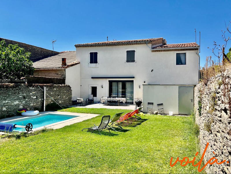 Maison - 310 m² - 10 pièces