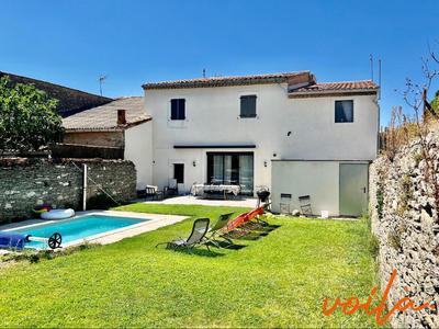 Maison - 310 m² - 10 pièces