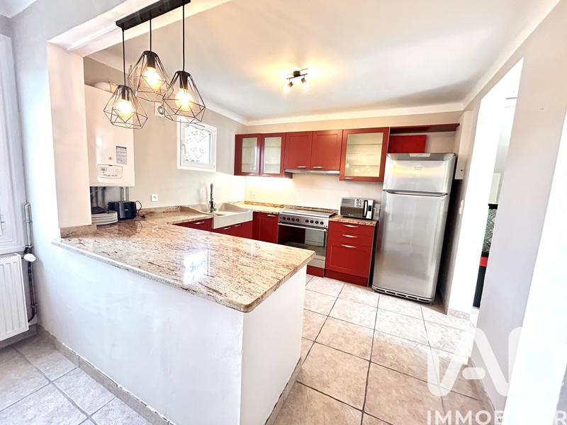 Maison - 96 m² - 5 pièces