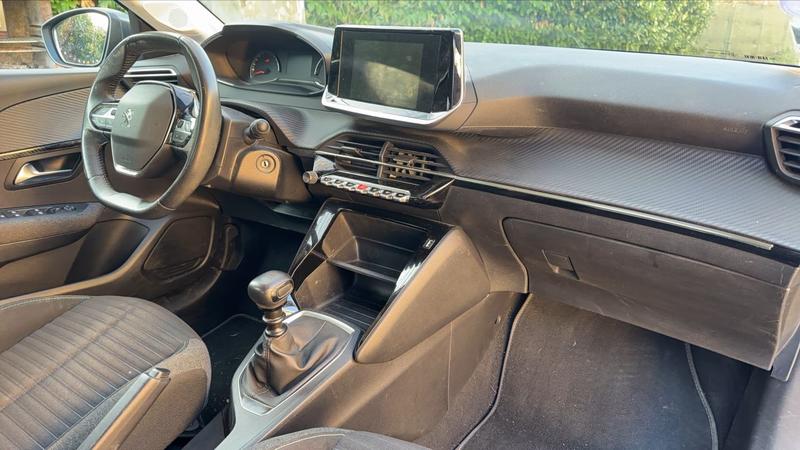 Peugeot 208 II 1.2 PureTech 100 Style - Entretien constructeur