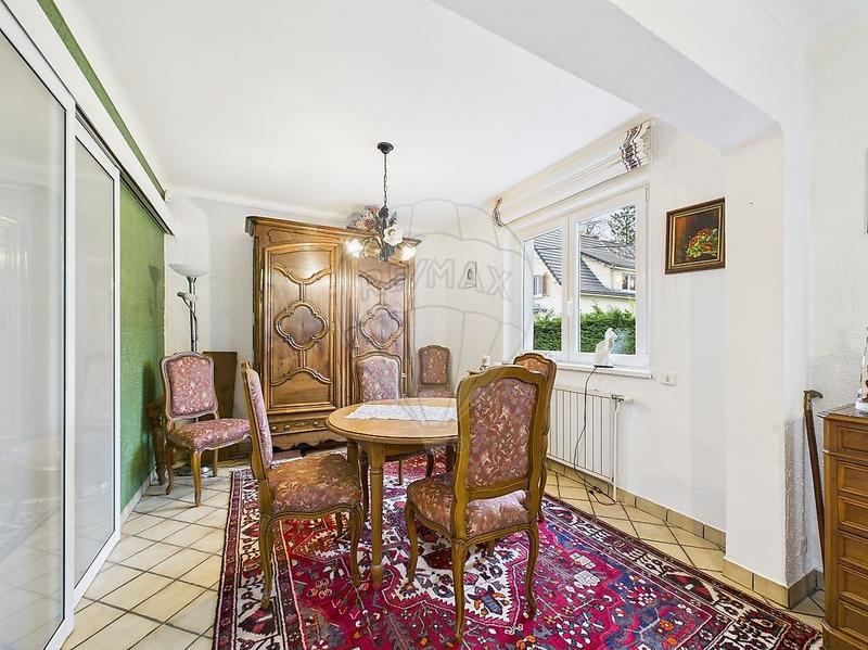 Maison - 96 m² - 6 pièces