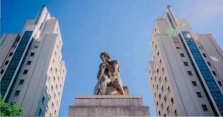 Appartement - 101 m² - 5 pièces