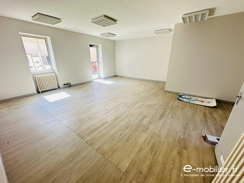 Maison - 216 m² - 7 pièces