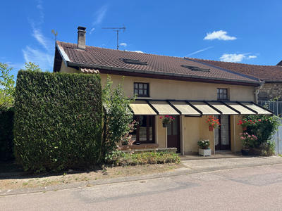 Maison - 102 m² - 5 pièces