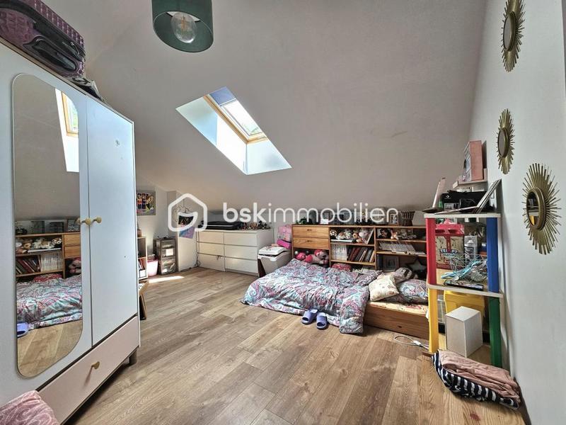 Maison traditionnelle - 117 m² - 6 pièces