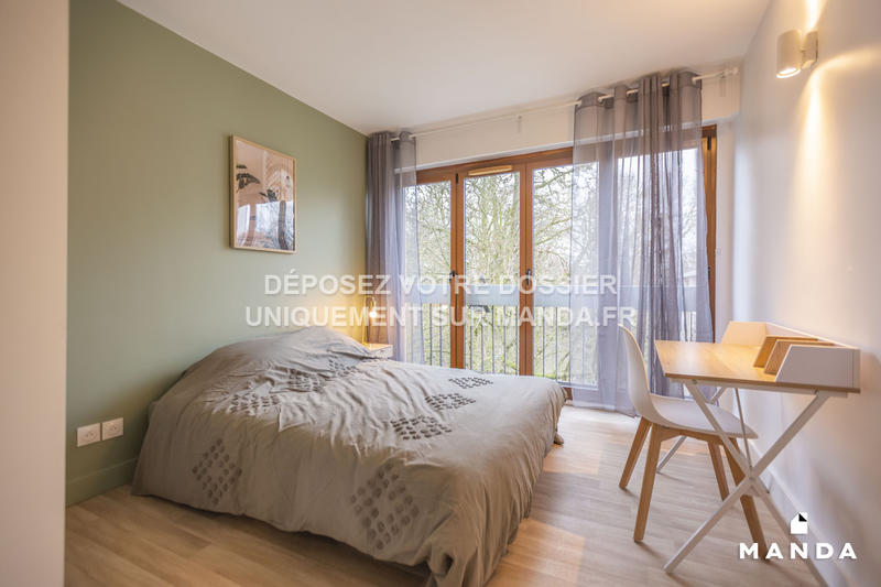 Chambre - 10 m² - 5 pièces