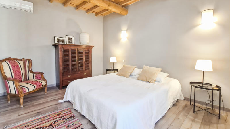 Maison - 278 m² - 7 pièces