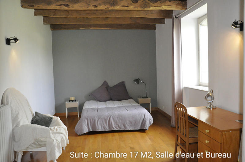 Maison - 288 m² - 9 pièces