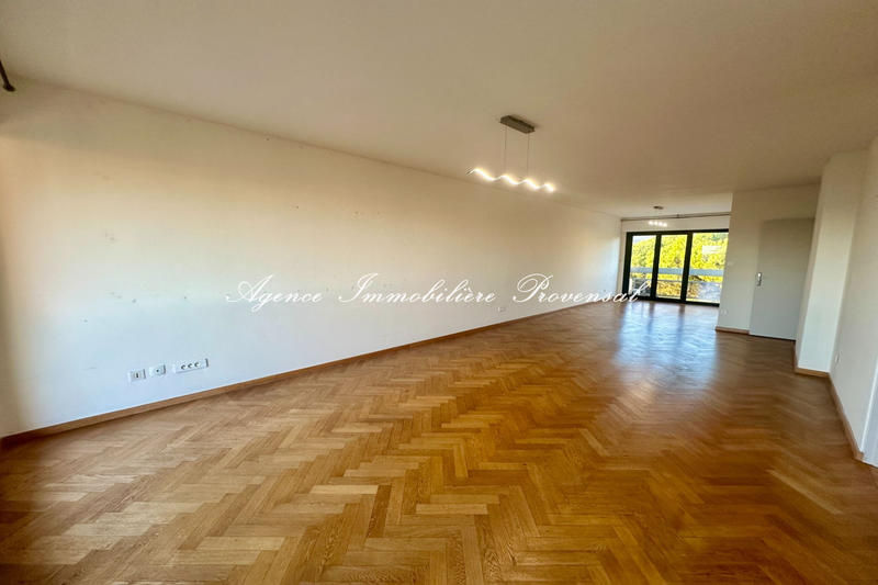 Appartement - 97 m² - 4 pièces