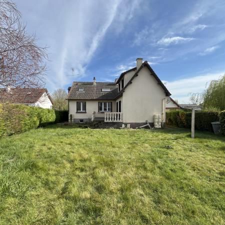 Maison - 188 m² - 10 pièces