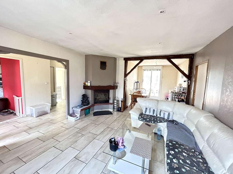 Maison traditionnelle - 90 m² - 5 pièces