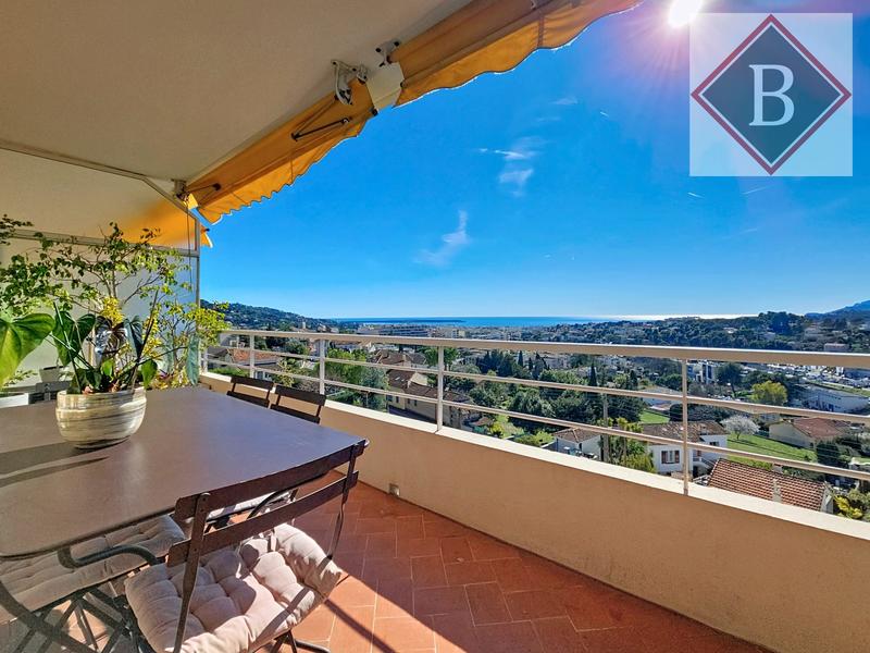 Appartement - 93 m² - 4 pièces