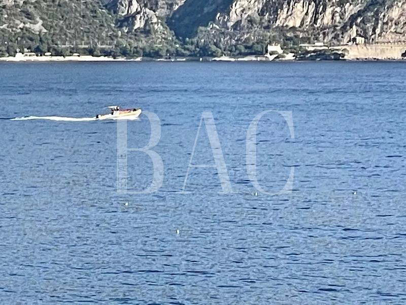 Propriété - 3 500 m² - 30 pièces