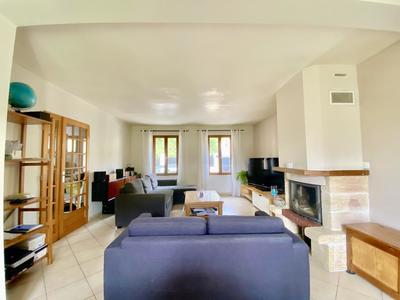 Maison - 167 m² - 6 pièces