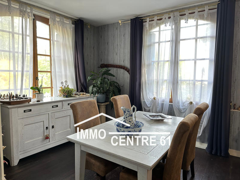 Maison - 130 m² - 6 pièces
