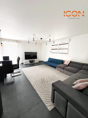 Maison - 98 m² - 5 pièces