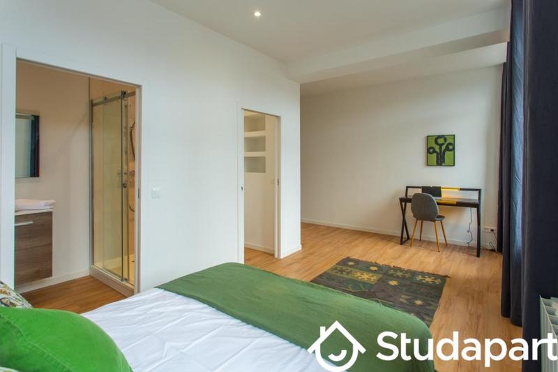 Chambre - 25 m² - 1 pièce