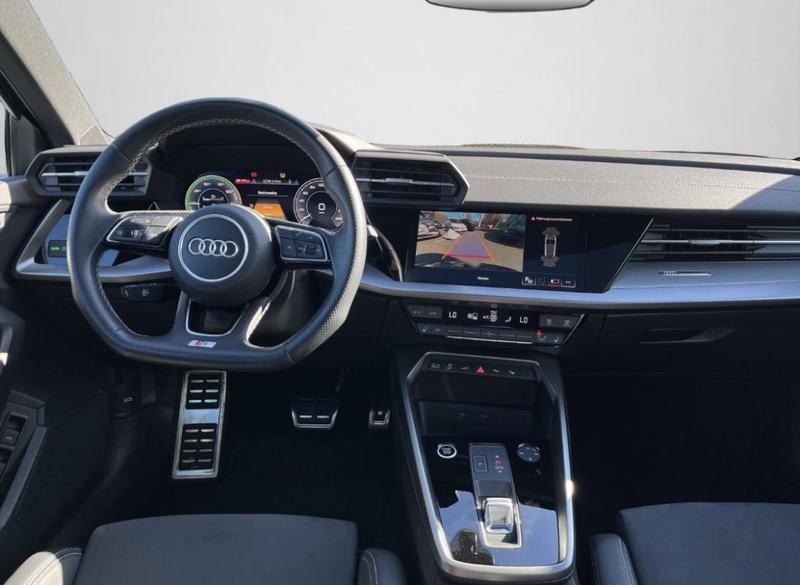 Audi A3 sportback 40 TFSIe 204 s-Line Hybride Rechargeable / Toit Ouvrant Camera de Recul Coffre Elec Sieges Alcantara Volant Méplat
