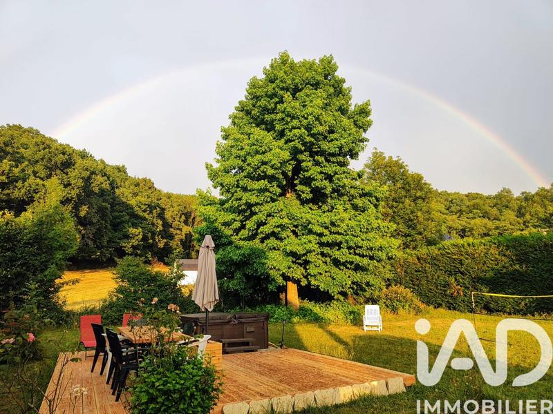 Maison - 200 m² - 8 pièces