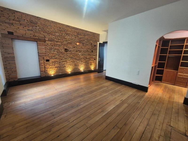 Appartement bourgeois - 172 m² - 5 pièces