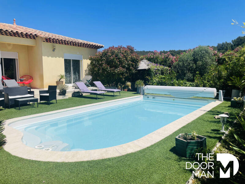 Maison - 159 m² - 5 pièces