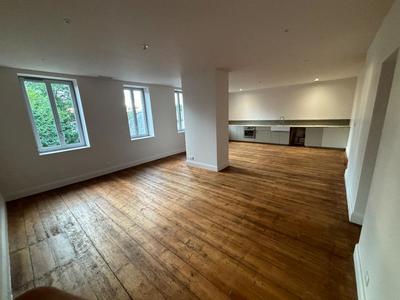 Appartement - 98 m² - 3 pièces