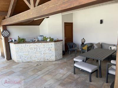 Maison bourgeoise - 220 m² - 7 pièces