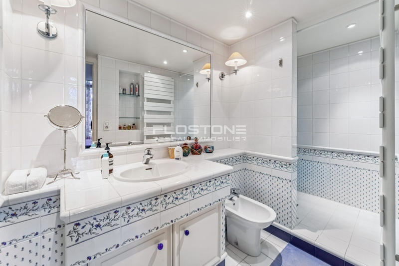 Appartement - 88 m² - 3 pièces