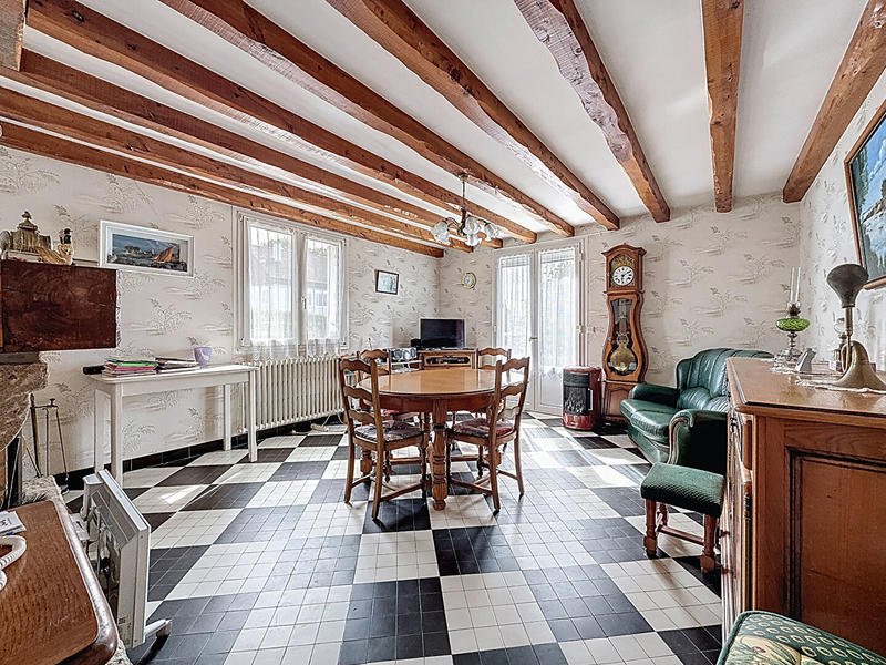 Maison - 114 m² - 6 pièces