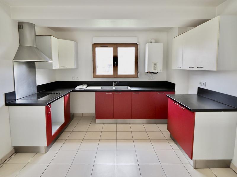 Maison - 98 m² - 6 pièces