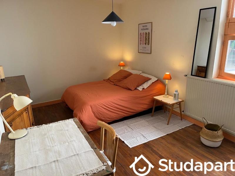 Chambre - 9 m² - 1 pièce